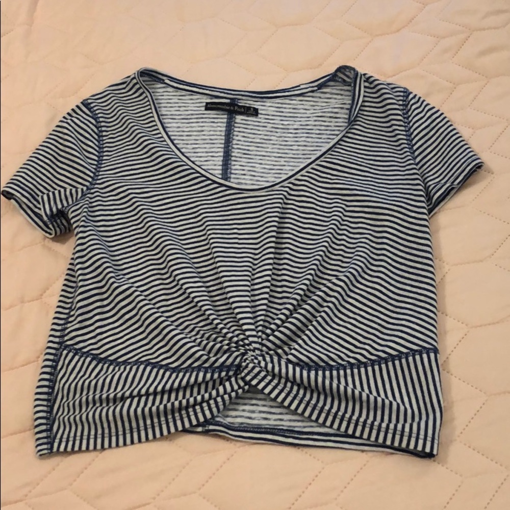 A&F Crop Top